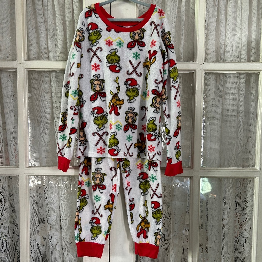 😉Bundle Days😉 Kids Dr Seuss Grinch Cindy Lou Max Christmas Fleece Pajamas Pjs